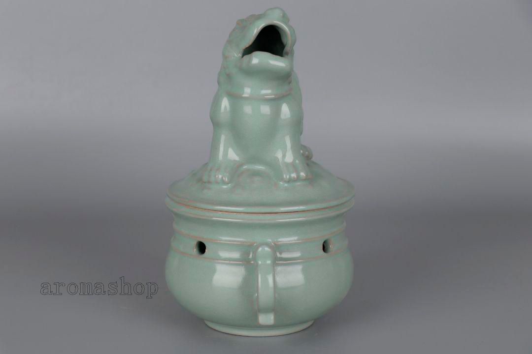 宋汝窯開片釉獅子蓋薫香炉 景徳鎮 陶磁器 装飾品 現代工芸品 美術品 置物 宋汝窯開片釉獅子蓋薫香炉 景徳鎮 陶磁器 装飾品 現代工芸品