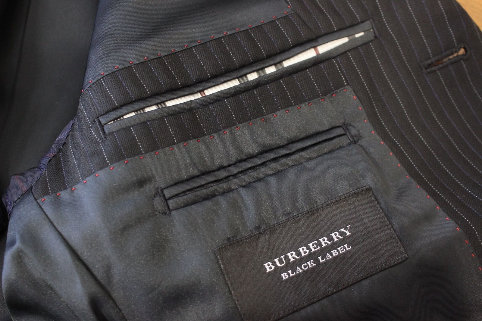 26【極美品】バーバリー ブラックレーベル スーツ 36R Y4 メンズ