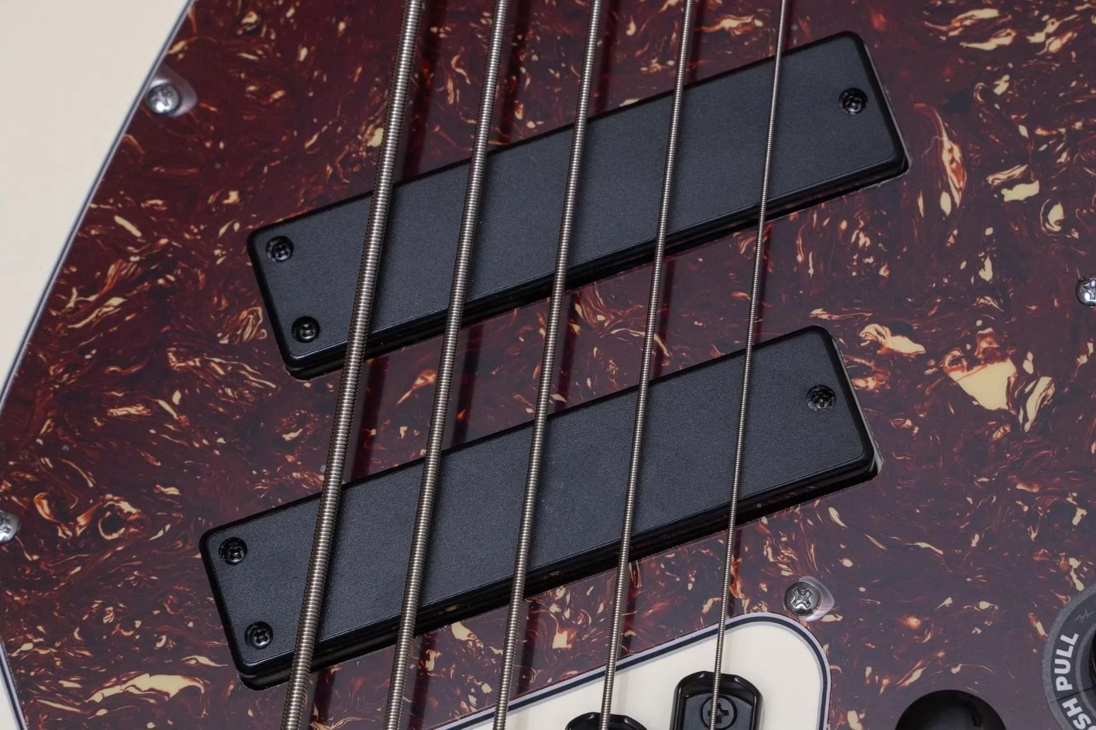 [中古]HEX Guitars NB505 Ivory 5弦ベース(キズあり) new】HEX Guitars / NB505 Ivory - メルカリ