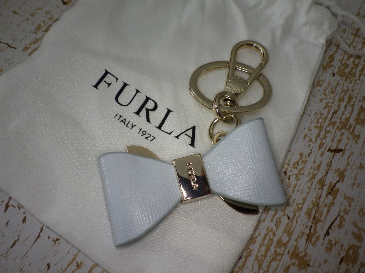 フルラ FURLA リボン バッグチャーム ブルー系 キーホルダー キーリング キーチャーム 中古品