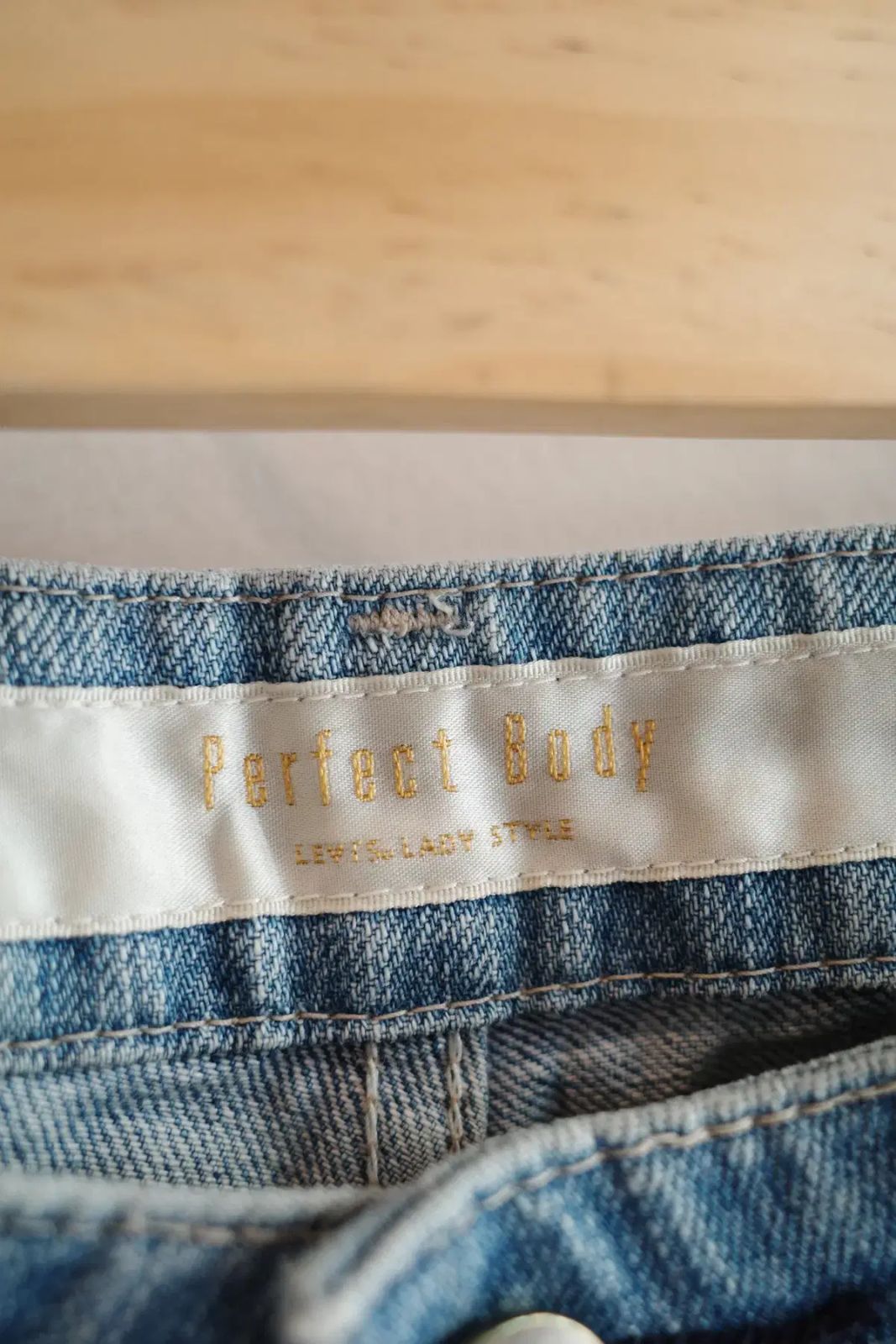 ブーツカット デニムパンツ