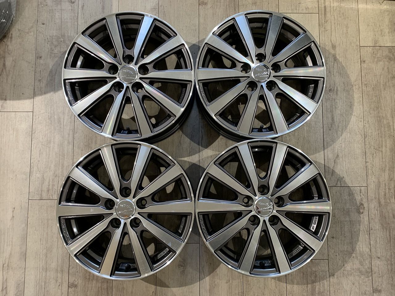 SMACK VI-R KYOHO(キョウホウ) 16インチ ホイール : 共豊 5H プリウス 