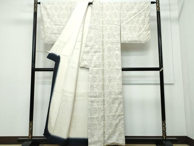 平和屋着物●本場大島紬　白大島　吉祥文　正絹　逸品　CAAQ9154vf 平和屋着物○本場大島紬 白大島 吉祥文 正絹 逸品 CAAQ9154vf - メルカリ