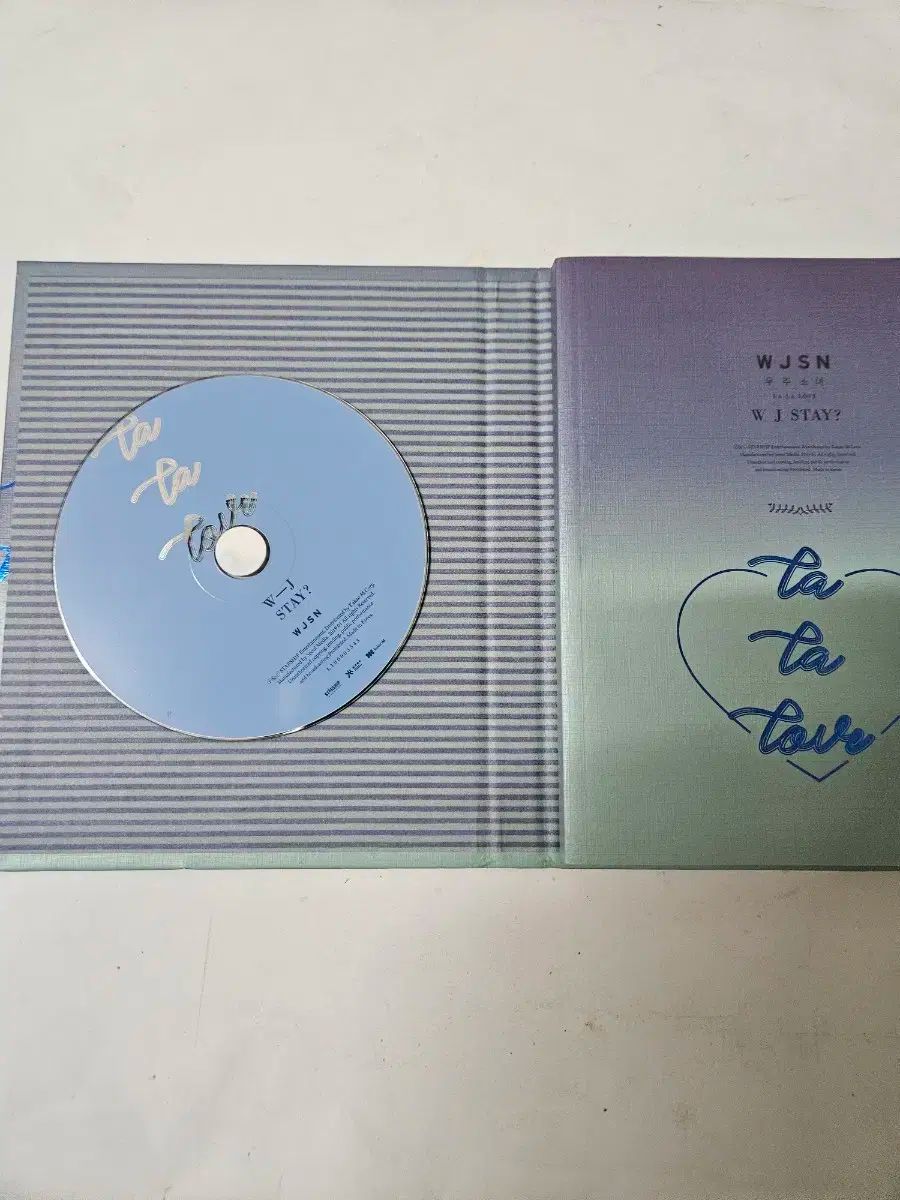 宇宙少女(WJSN) サイン入り cd です コンテンツなし - メルカリ