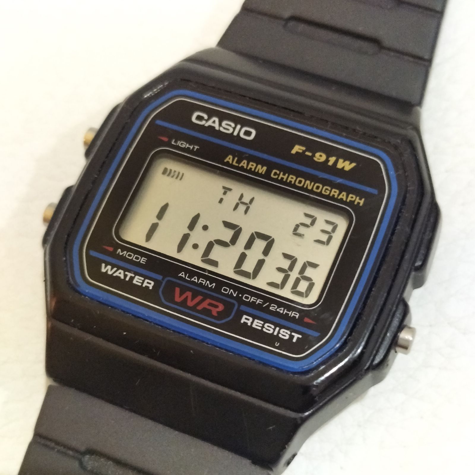 訳あり 格安】CASIO カシオ スタンダードデジタル F-91W-1JH 腕時計