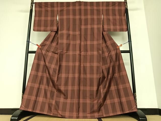 平和屋着物○本場縞大島紬 川野織物謹製 黒地 証紙付き 正絹