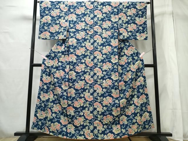 平和屋着物□上質な小紋 型染め 牡丹花文 御召縮緬 正絹 逸品