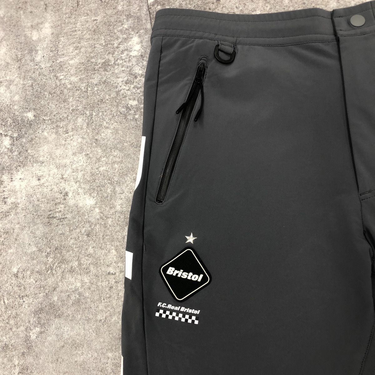 F.C.Real Bristol エフシーレアルブリストル 19SS WARM UP PANTS