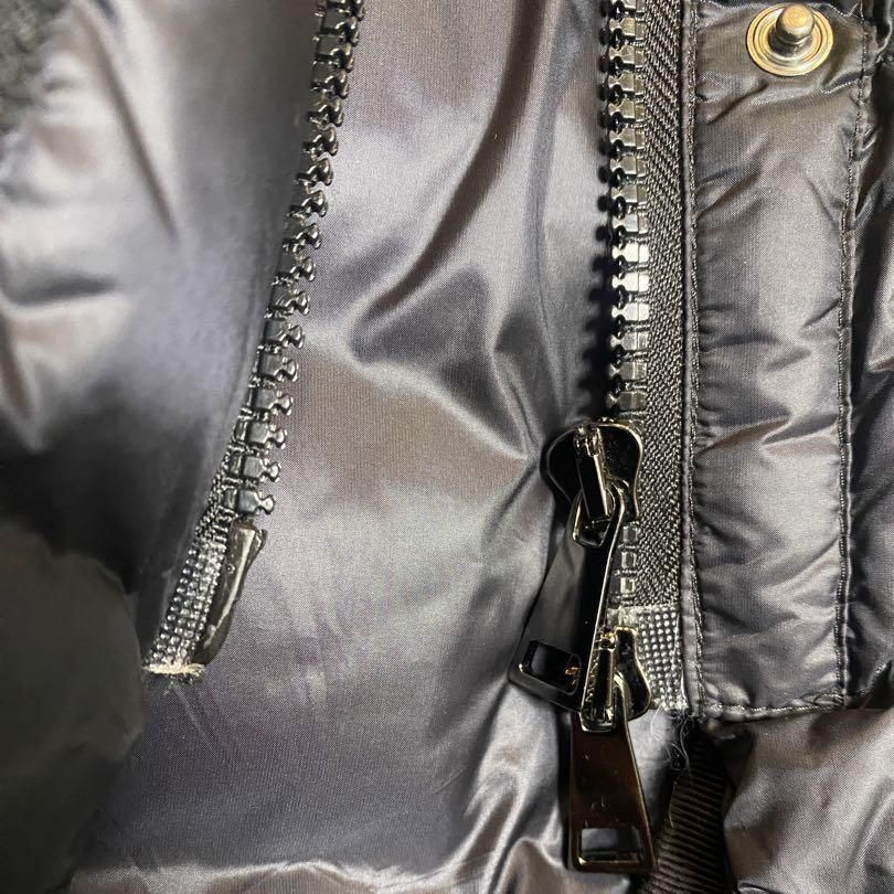 定価４０万円 MONCLER