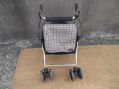 送料無料（一部地域を除く）歩行器 テイコブリトルハイHS05H TS-25