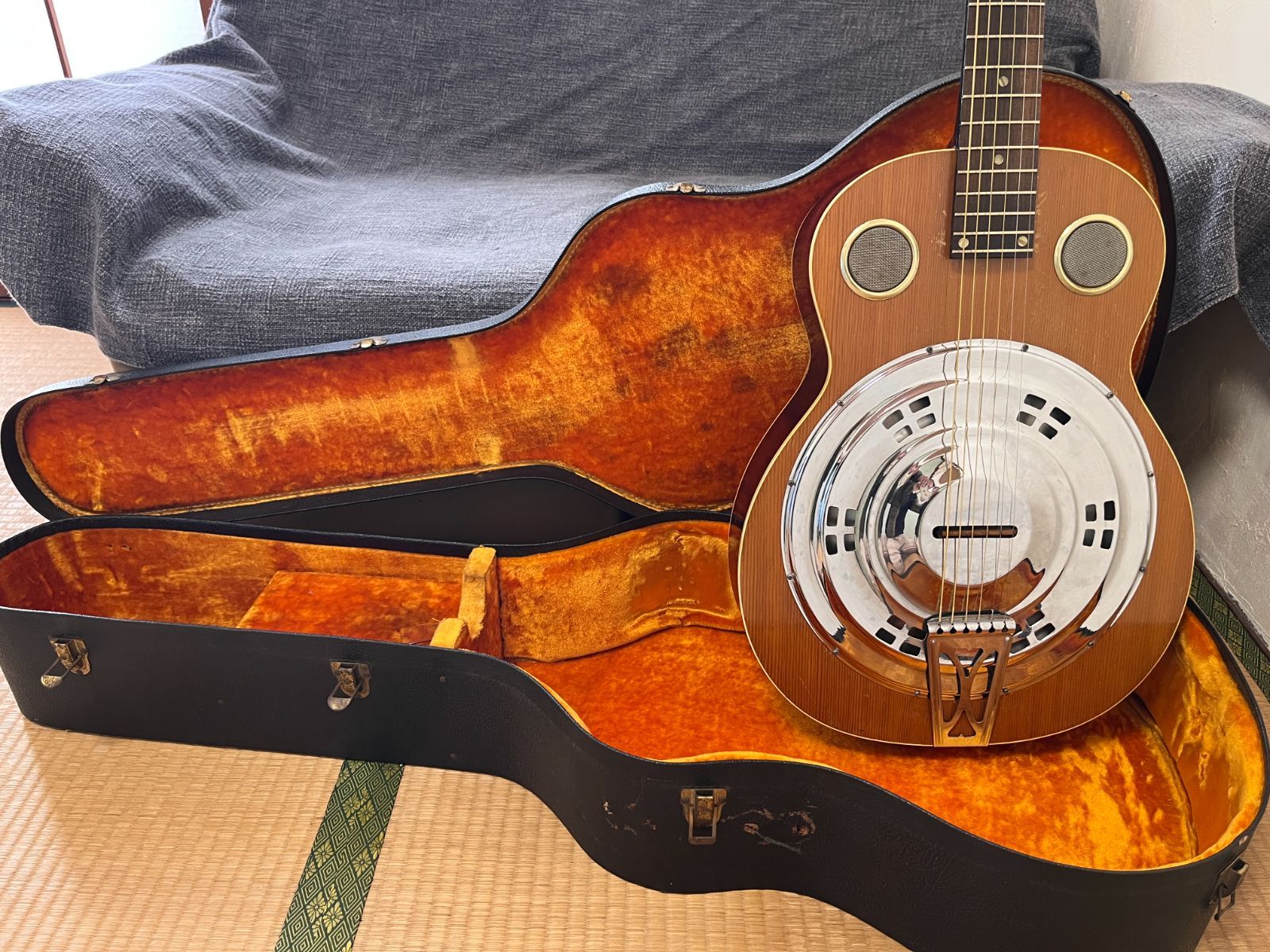 1960s,Dobro Monterey Mosrite-made, Resonator Guitar w/tilt