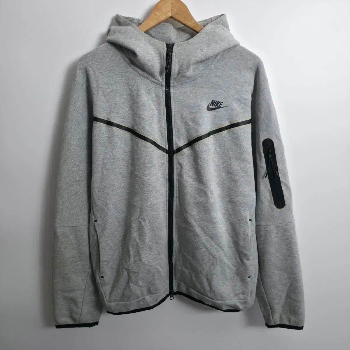 M NIKE テック ジップアップ