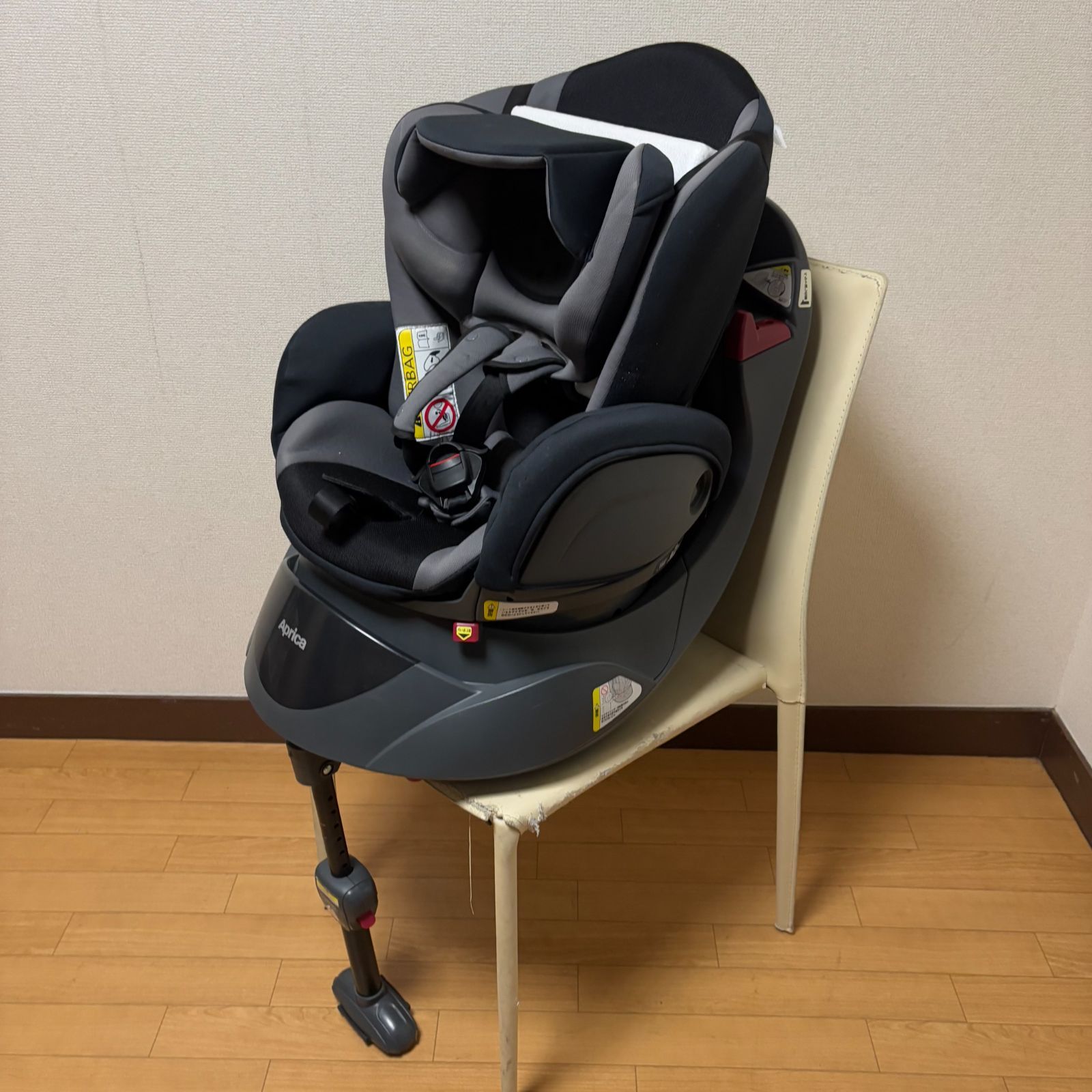 【GOKU】Aprica 車用チャイルドシート グレー GOKU】Aprica 車用チャイルドシート グレー Aprica ベビーシート