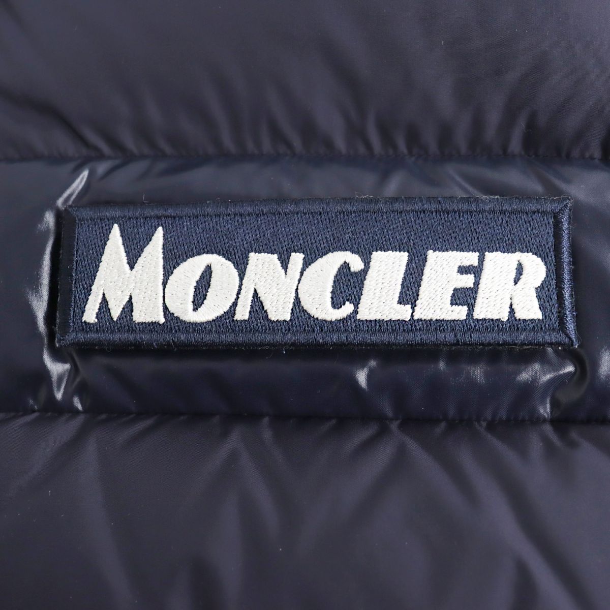 極美品○18-19AW MONCLER モンクレール SERVIERES ロゴワッペン付き