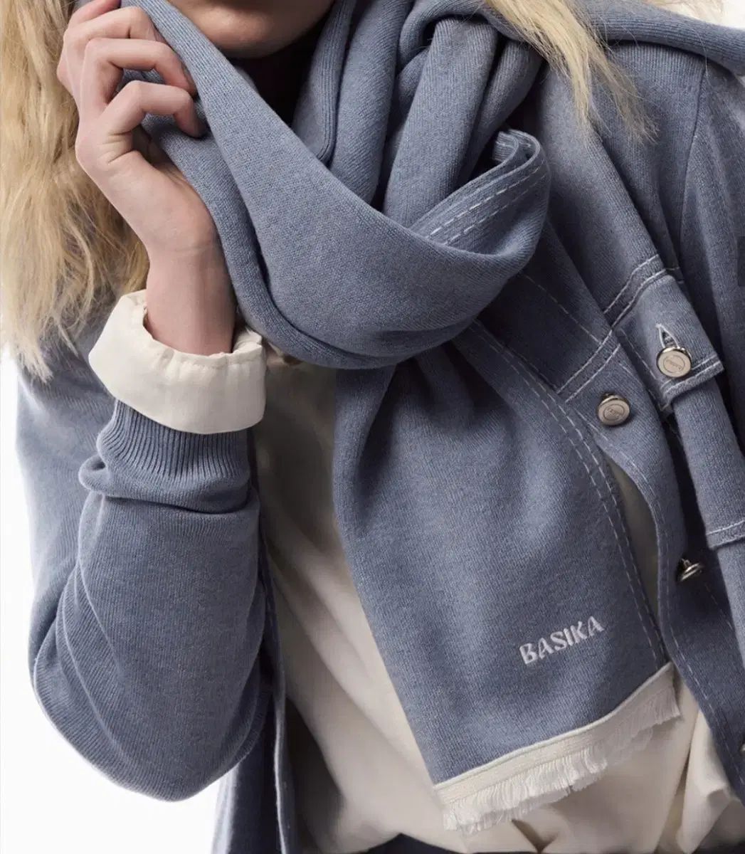 FENDI マフラー リバーシブル 定価9万】FENDI フェンディ