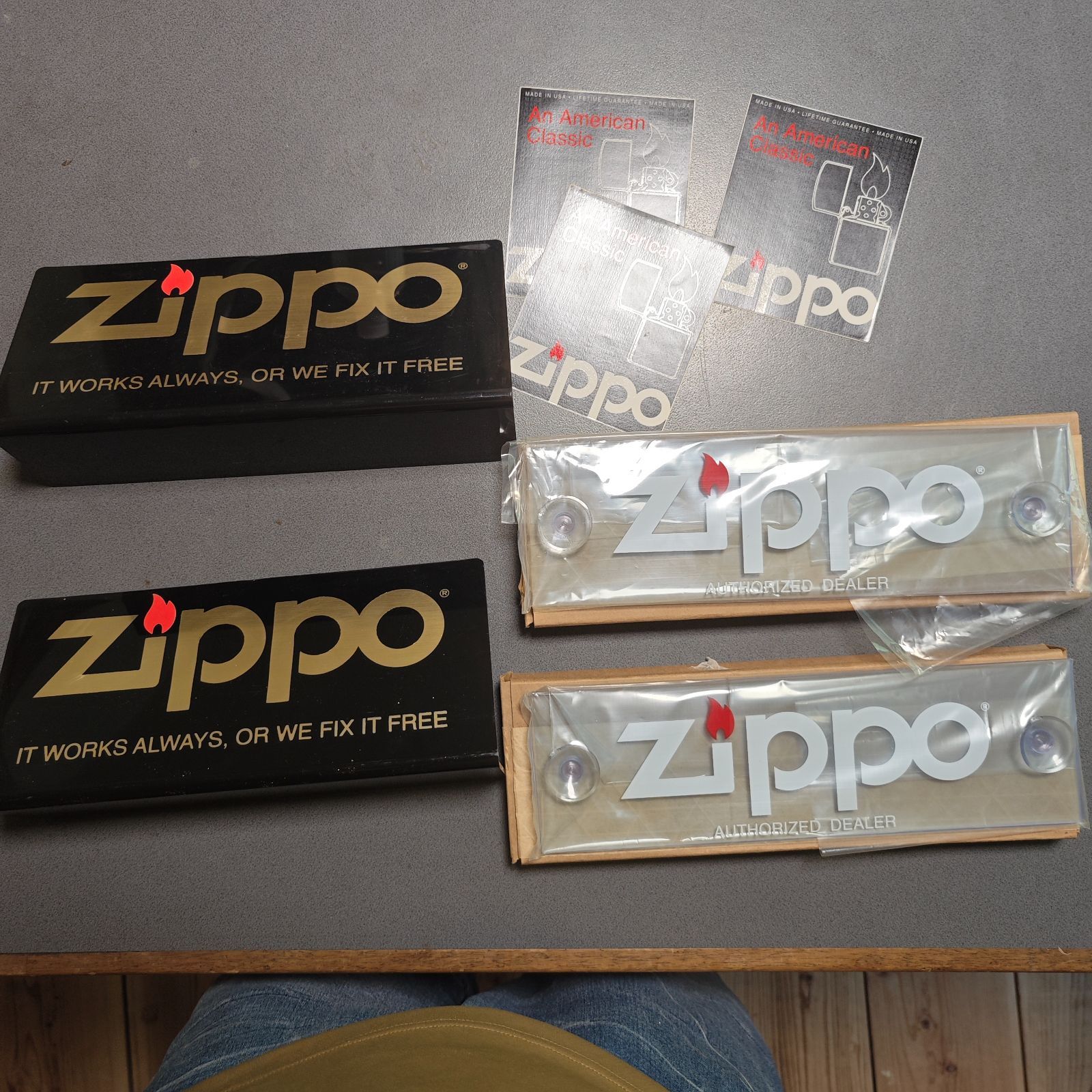 ZIPPO 看板 サイン 二種類 ステッカー まとめ