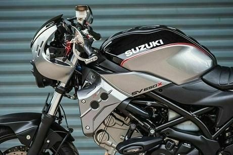 SV650 ラジエターサイドパネル 受注製造 - メルカリ