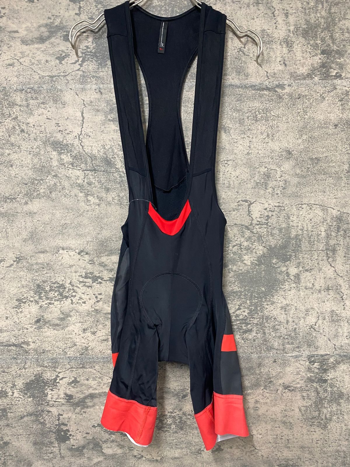 FORCE サイクルジャージ 赤/黒 & ビブショーツ 黒/白グローブ、靴下 JG089 スペシャライズド SPECIALIZED ビブショーツ 黒 赤 M