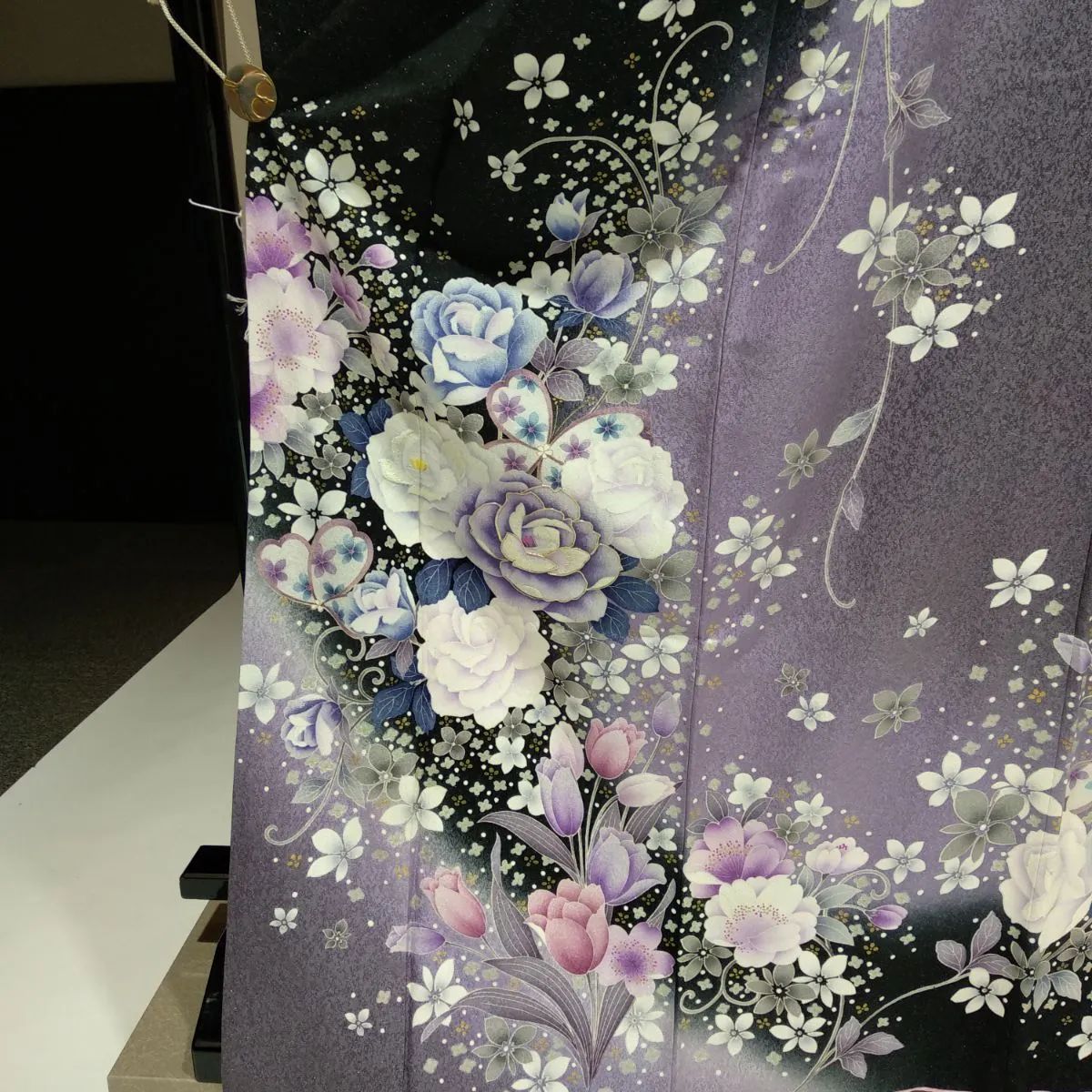 振袖【中古】 仕立上がりリサイクル品 黒色 花柄 正絹 R194 - メルカリ