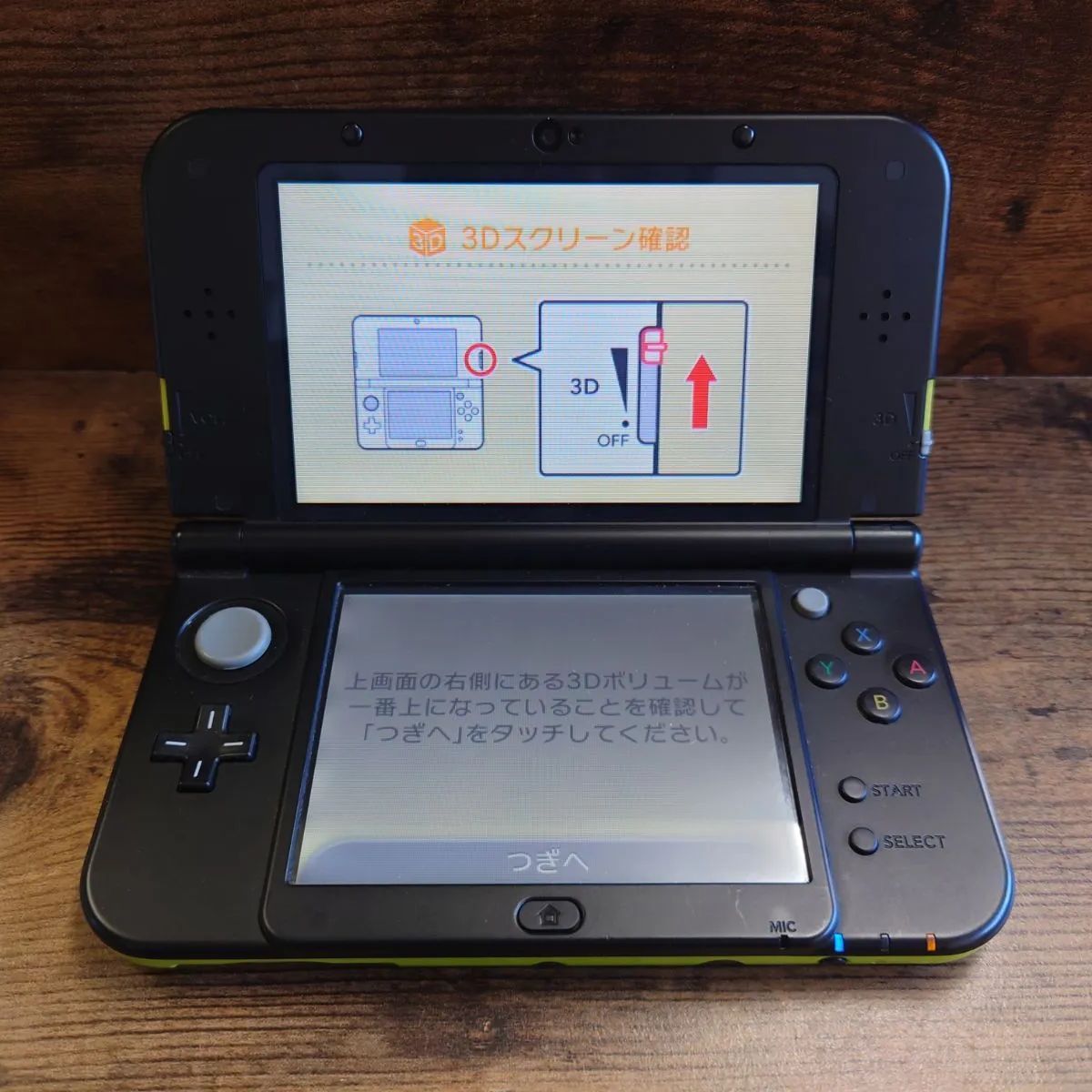 動作確認済み】 Newニンテンドー3DS LL ブラック×ライム 本体