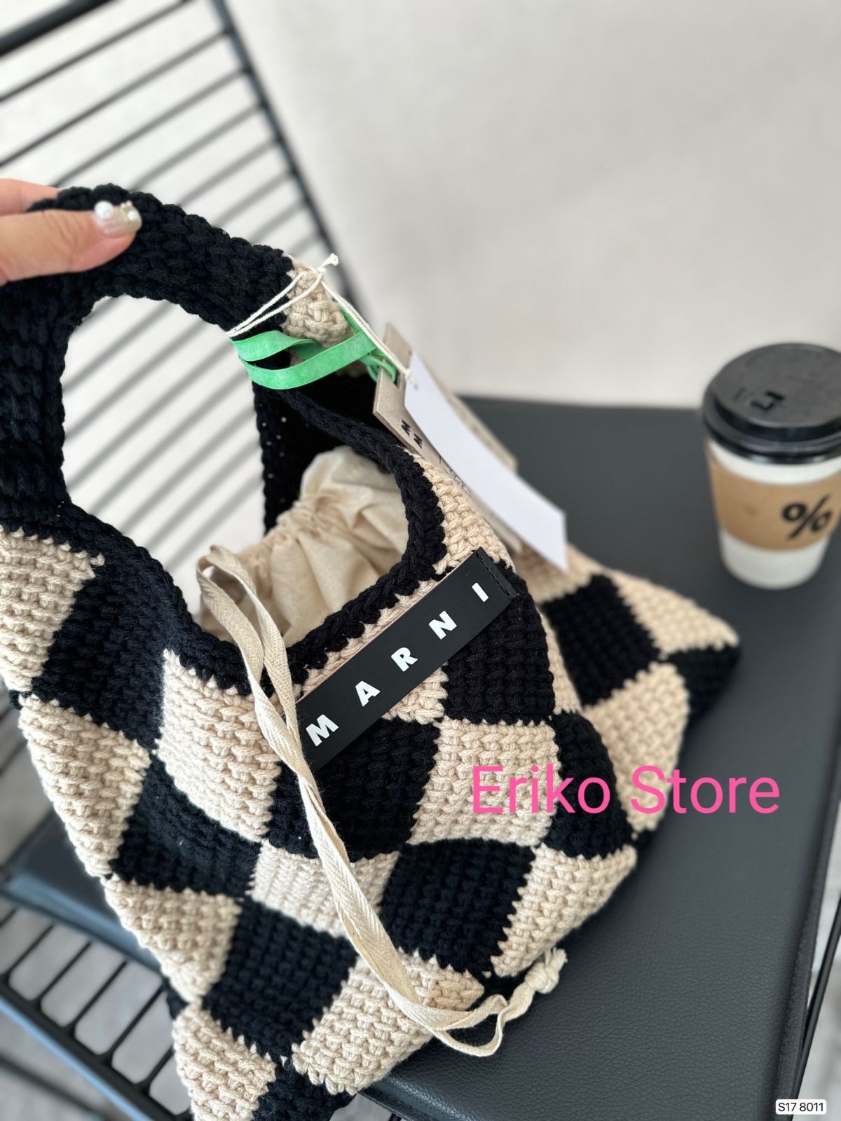 新品未使用 MARNI MARKET マルニスモールニットバッグ ハンドバッグ