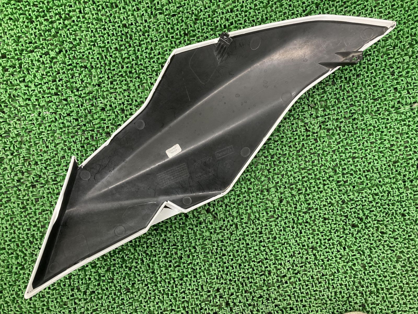 990SMT アッパーカウル 左 620.08.002.000 KTM 純正 中古 バイク 部品