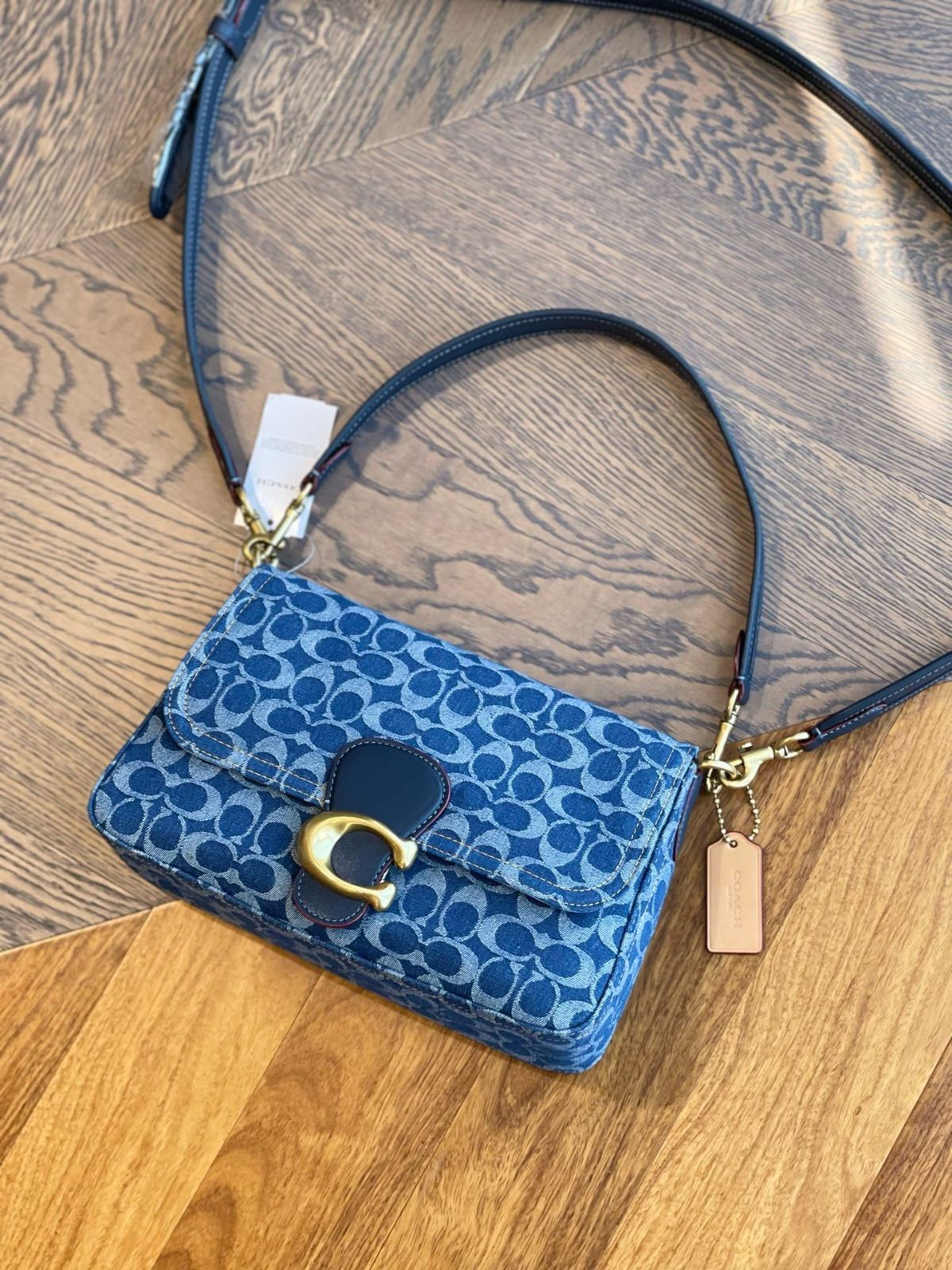 COACHCA105 ショルダーバッグ タビー シグネチャー デニム