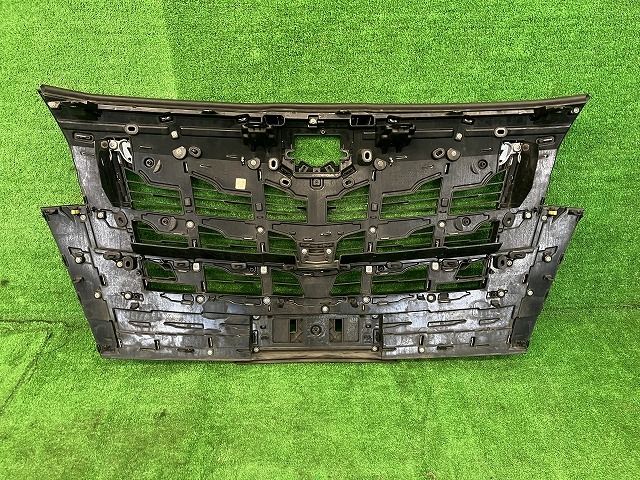 アルファード AYH30W ラジエーターグリル フロントグリル HV SR 4WD 7人 53101-58440 070