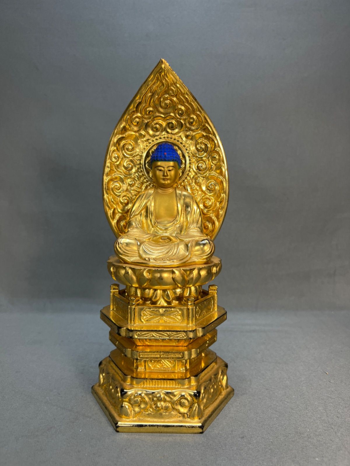 ♢585 蓮華座阿弥陀如来座像 仏像 金属工芸品 置物 高さ約25.5