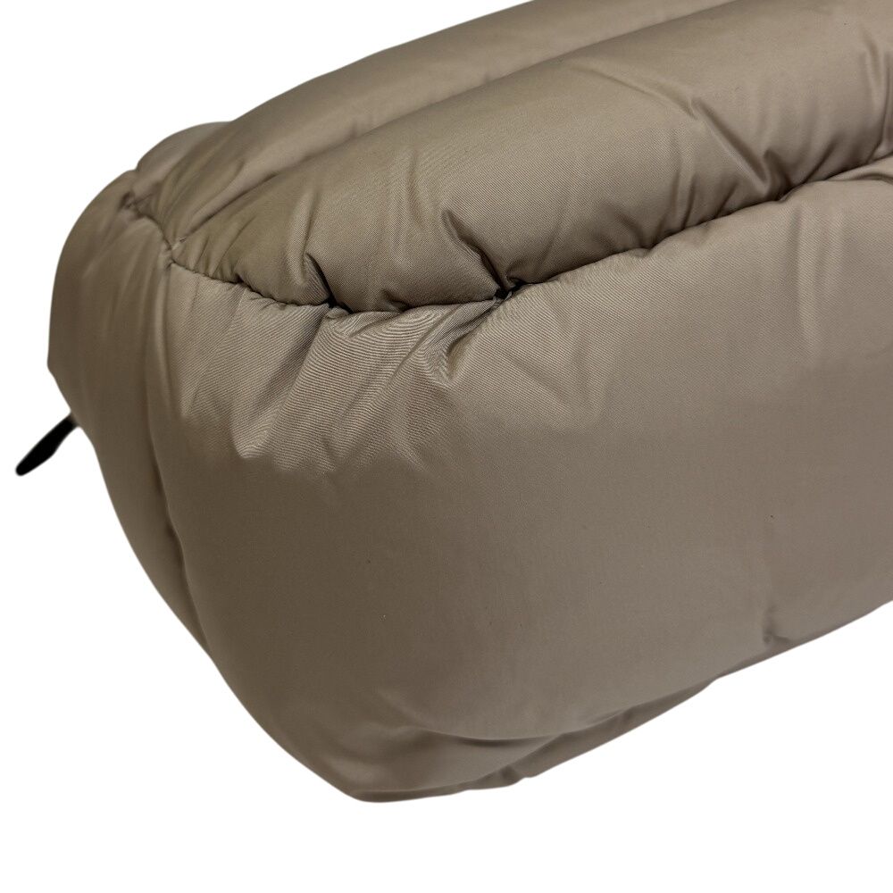 5％OFF フォロワークーポン！！】MONCLER モンクレール ミニキャラ