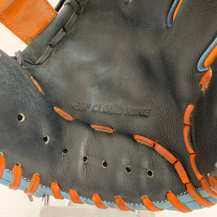 中古品 オンクラウドナイン ON CLOUD NINE 軟式 内野手用グローブ 刺繡入り 3964 中古品 オンクラウドナイン ON CLOUD NINE 軟式 内野手用