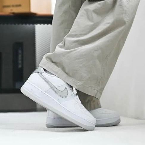 25.0cm [ナイキ] エア フォース 1 J AIR FORCE 1 ホワイト/ピュア