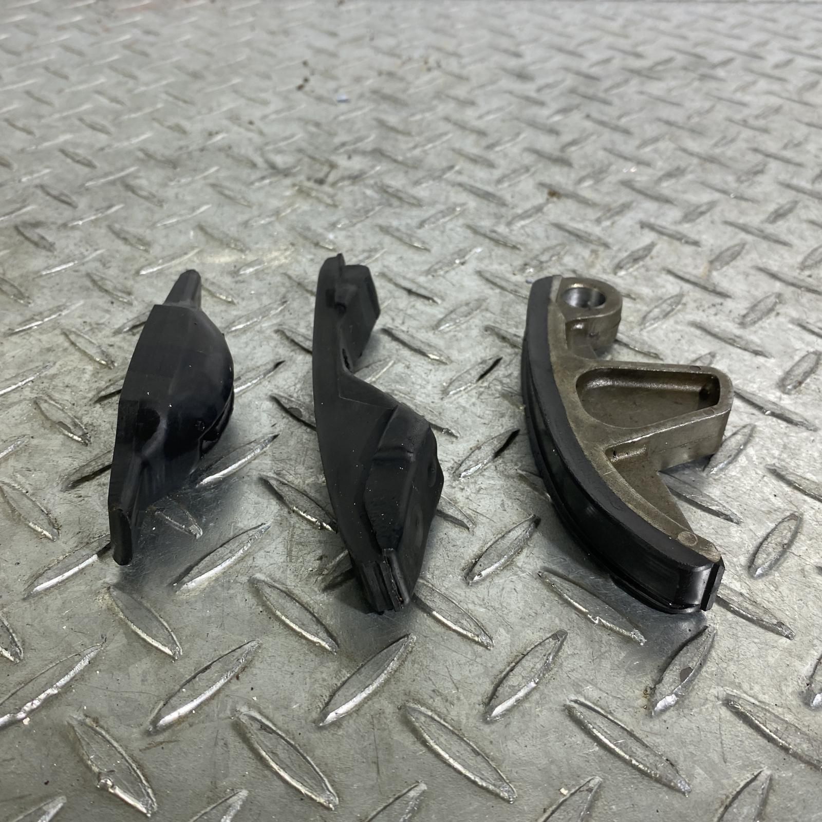 KAWASAKI Z750FX ３型 カムチェーンガイド カワサキ [M-250507-35] KAWASAKI Z750FX 3型 カムチェーンガイド カワサキ - メルカリ