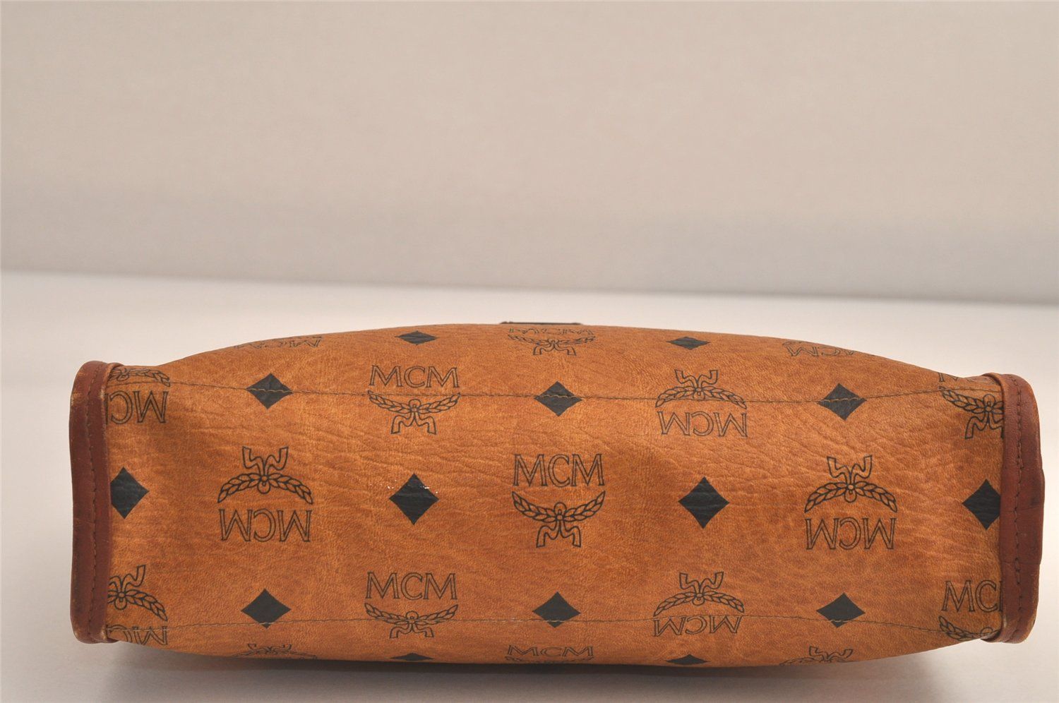 MCM MCM ヴィンテージ ヴィセトス レザー クラッチハンドバッグ 財布 