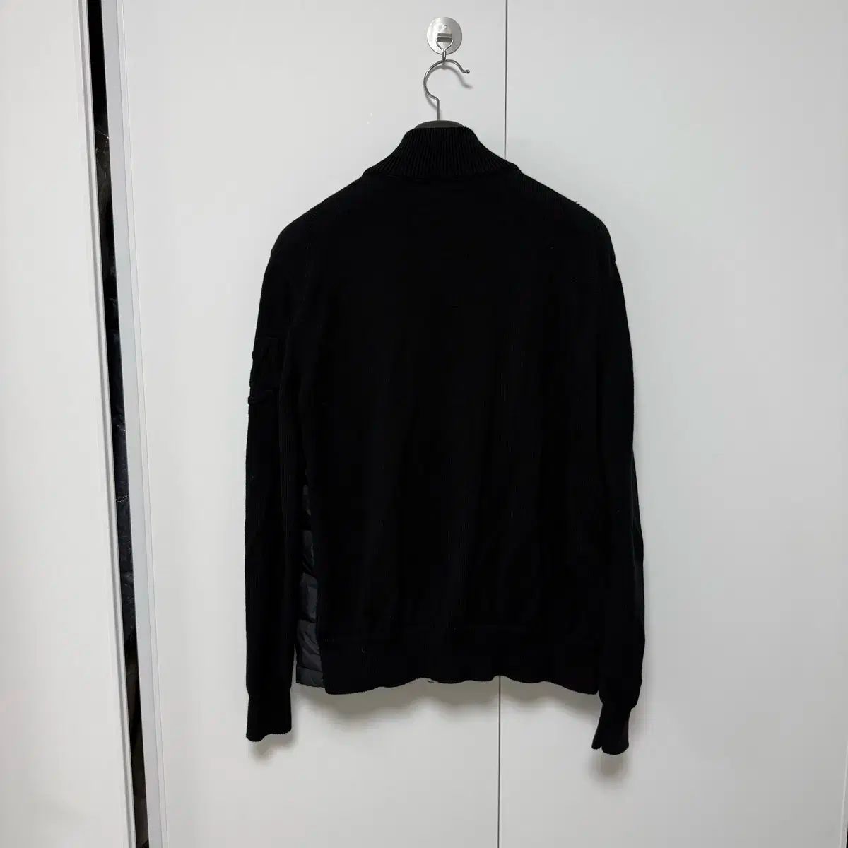 23 年 ／ M size MONCLER(モンクレール) ニットダウン