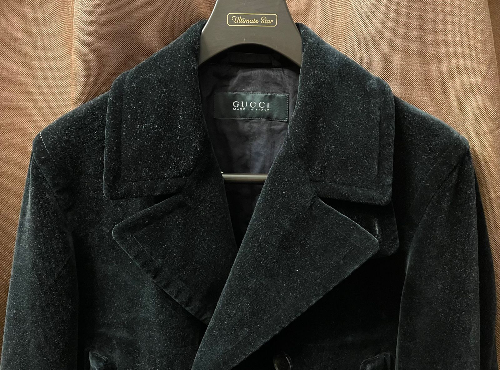 【美品】GUCCI ピーコート 高級 イタリア製 48R 黒 MADE IN ITALY製 GUCCI ベルベットPコート ブラック 48サイズ