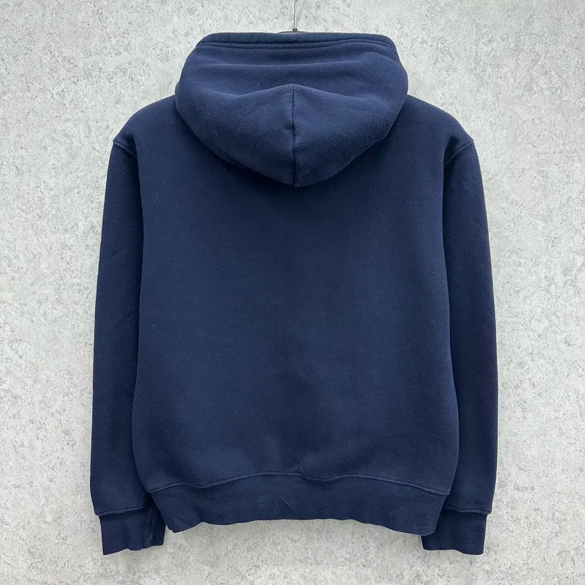 フード付きTシャツ