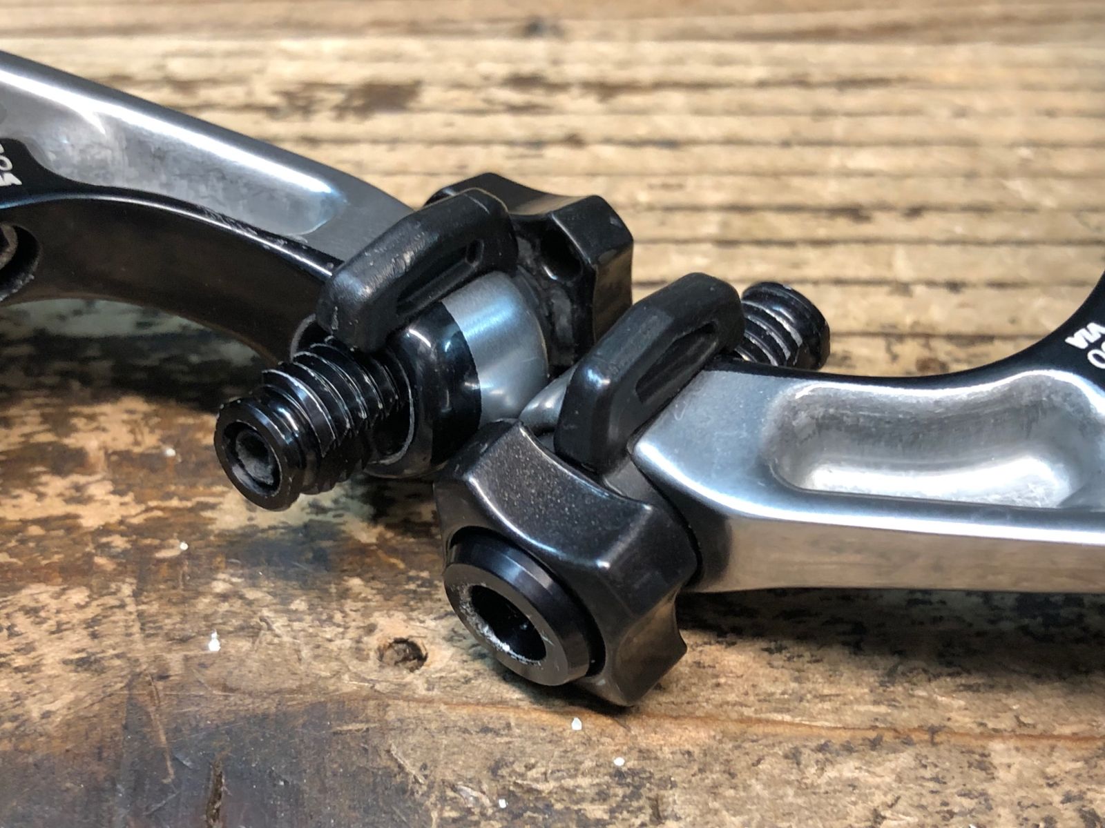 キャリパーブレーキ