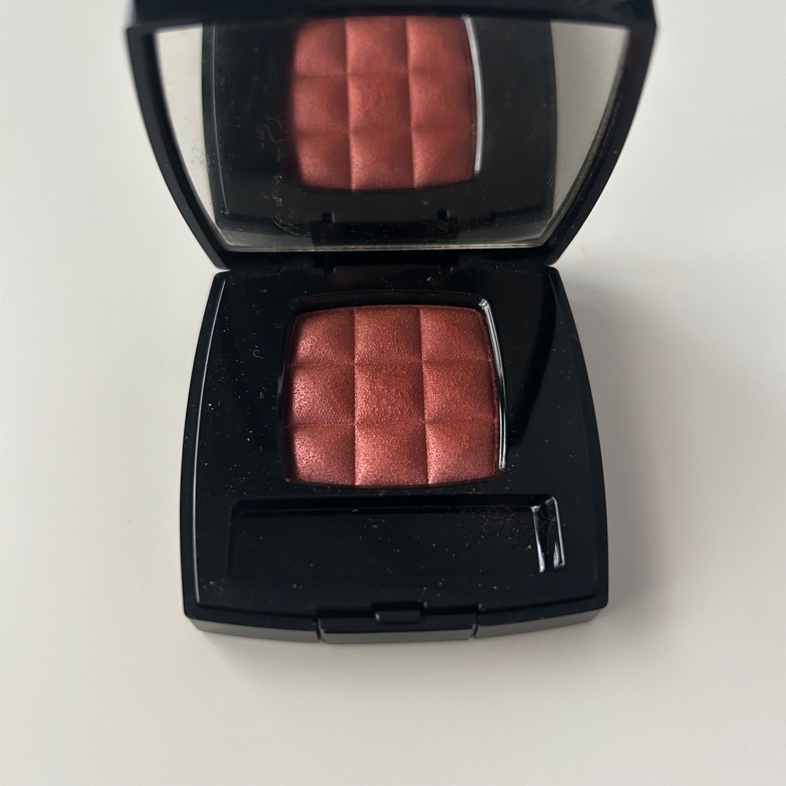 CHANEL IRRÉELLE OMBRE アイシャドウ 28 カメリア イレール オンブル I - メルカリ