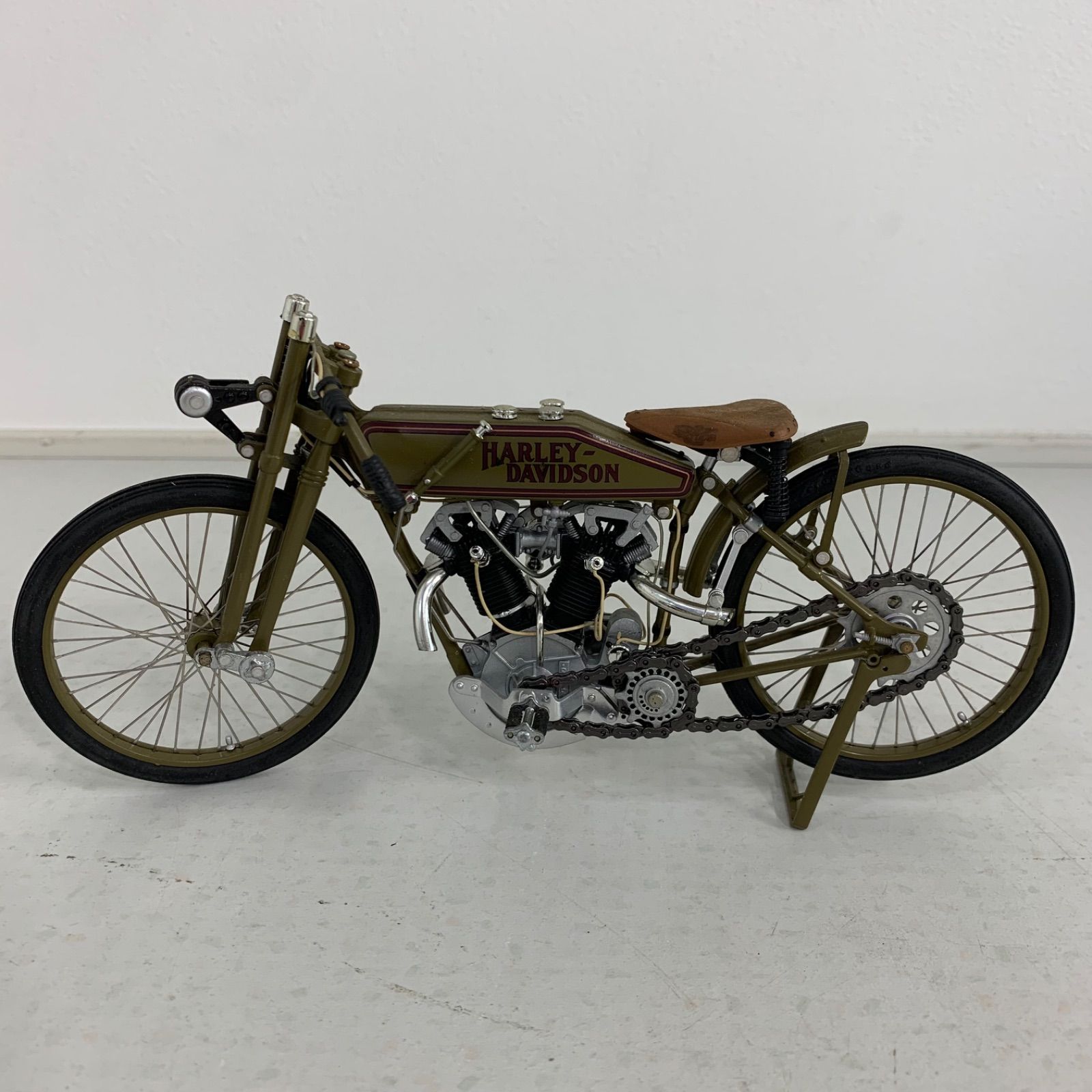 Harley-Davidson 8valve racer circa 1927 1／10 scale die-cast