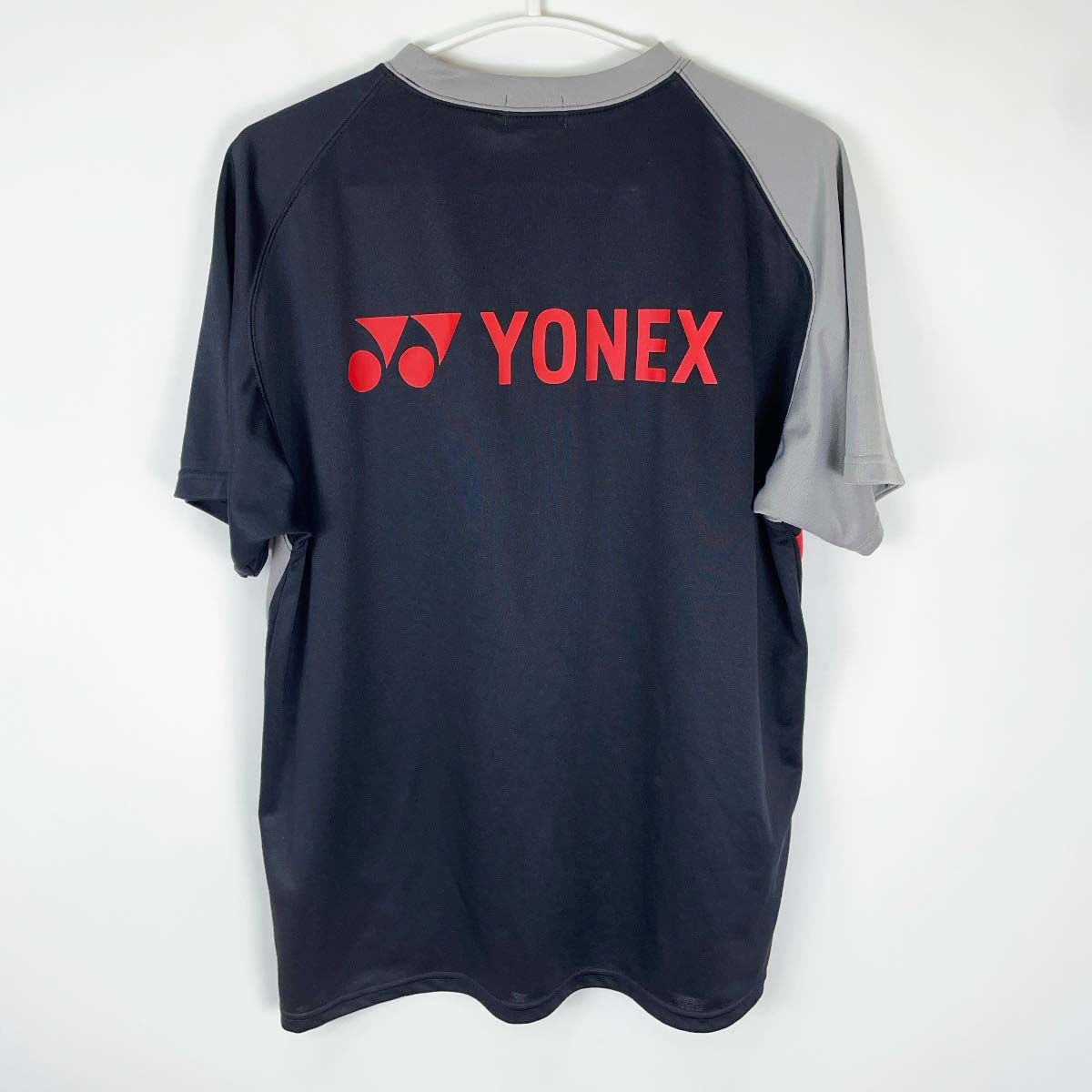 ヨネックス バドミントンシャツ 赤