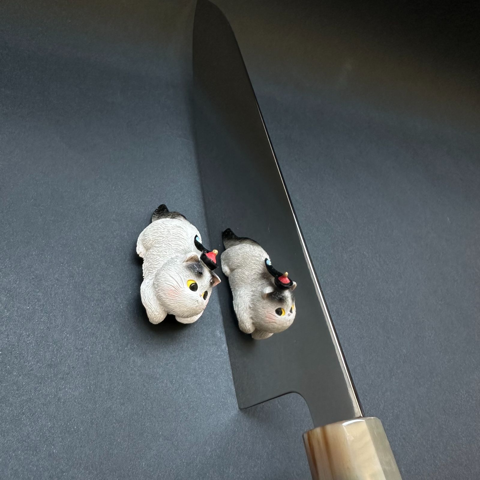 ウルトラ鏡面ステン本焼V金10号鏡面牛刀240mm 黒檀白水牛柄 本焼  