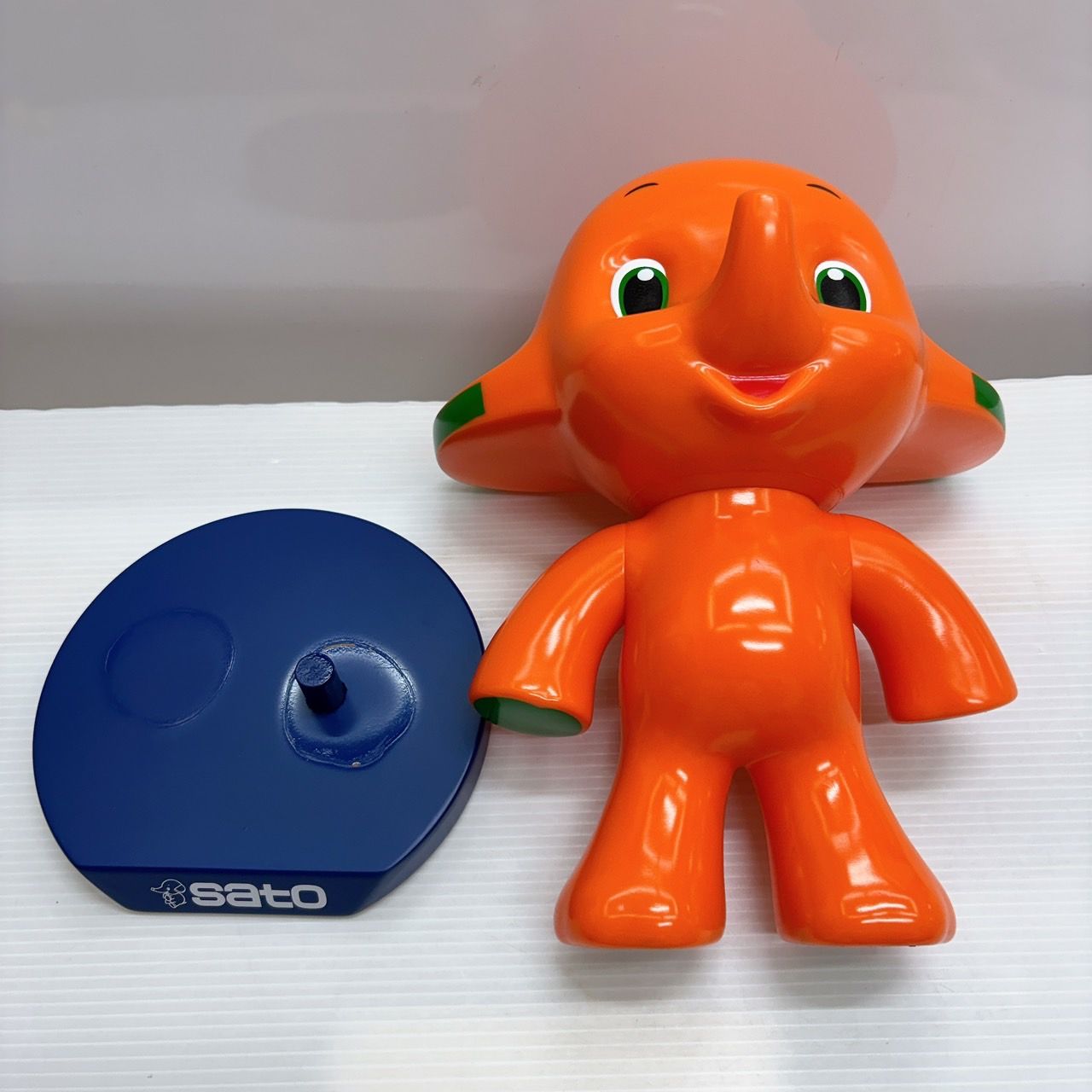 h7881 サトちゃん SATOちゃん小林製薬コインバンク貯金箱 - メルカリ