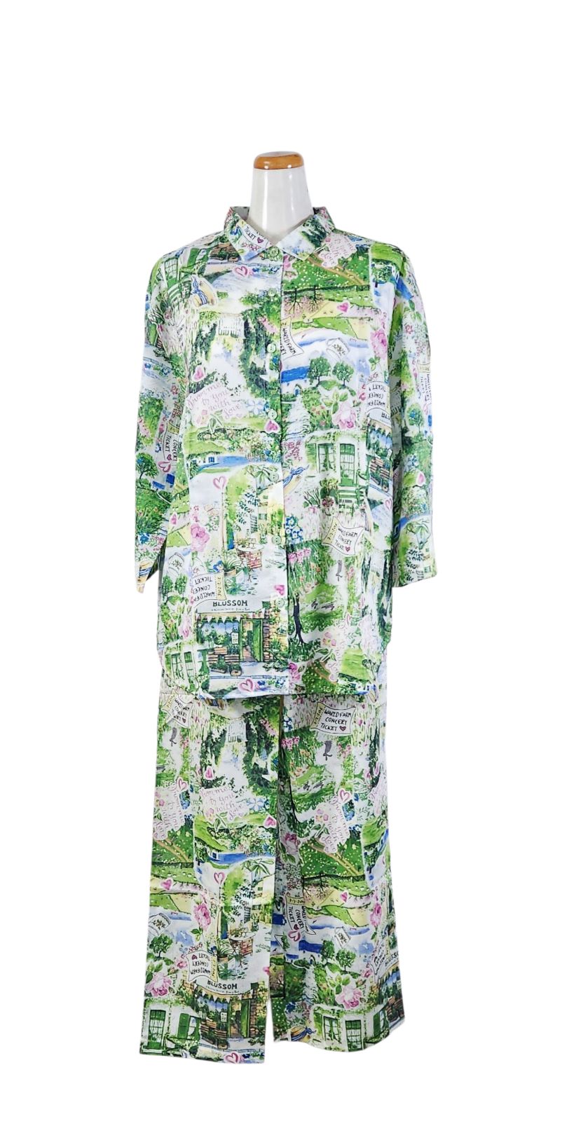 【新品・未使用】♡ 鴨居羊子さん　チュニック　薔薇柄パジャマ 新品・未使用】♡ 鴨居羊子さん チュニック 薔薇柄パジャマ