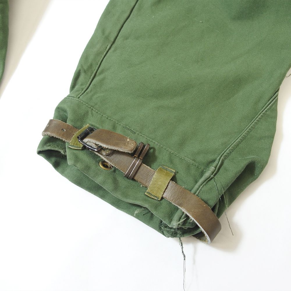 スウェーデン軍 カーゴパンツ ベルト付き ユーロ ミリタリー 軍パン C50 スウェーデン軍 カーゴパンツ ベルト付き ユーロ ミリタリー 軍