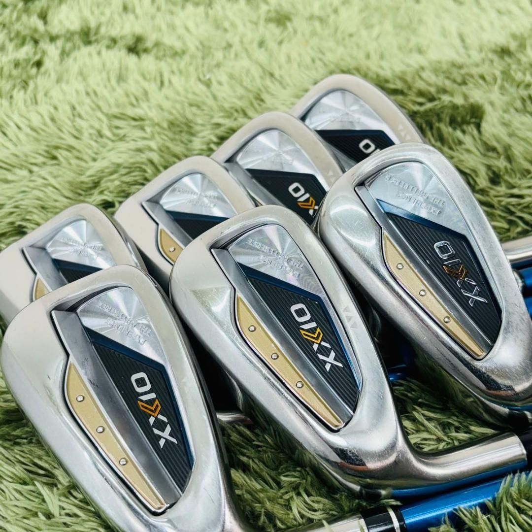 7.ゼクシオ　初心者オススメ　メンズセット　ゴルフクラブ　　右利き　13本 ゼクシオ 13代目 MP1300 アイアン7本セット メンズゴルフ 初心者 入門