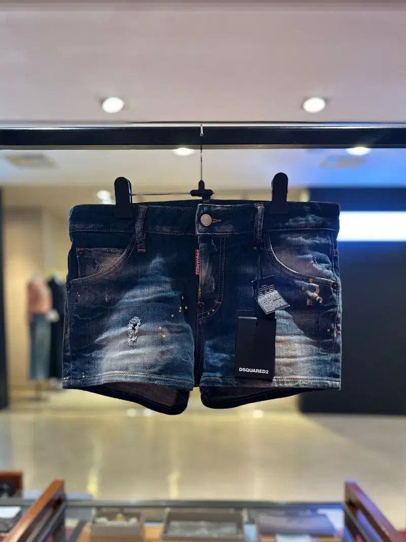 DSQUARED2 ディースクエアード2 ウォッシュ ペインティング デニム ハーフパンツ 38 サイズ S72MU0188