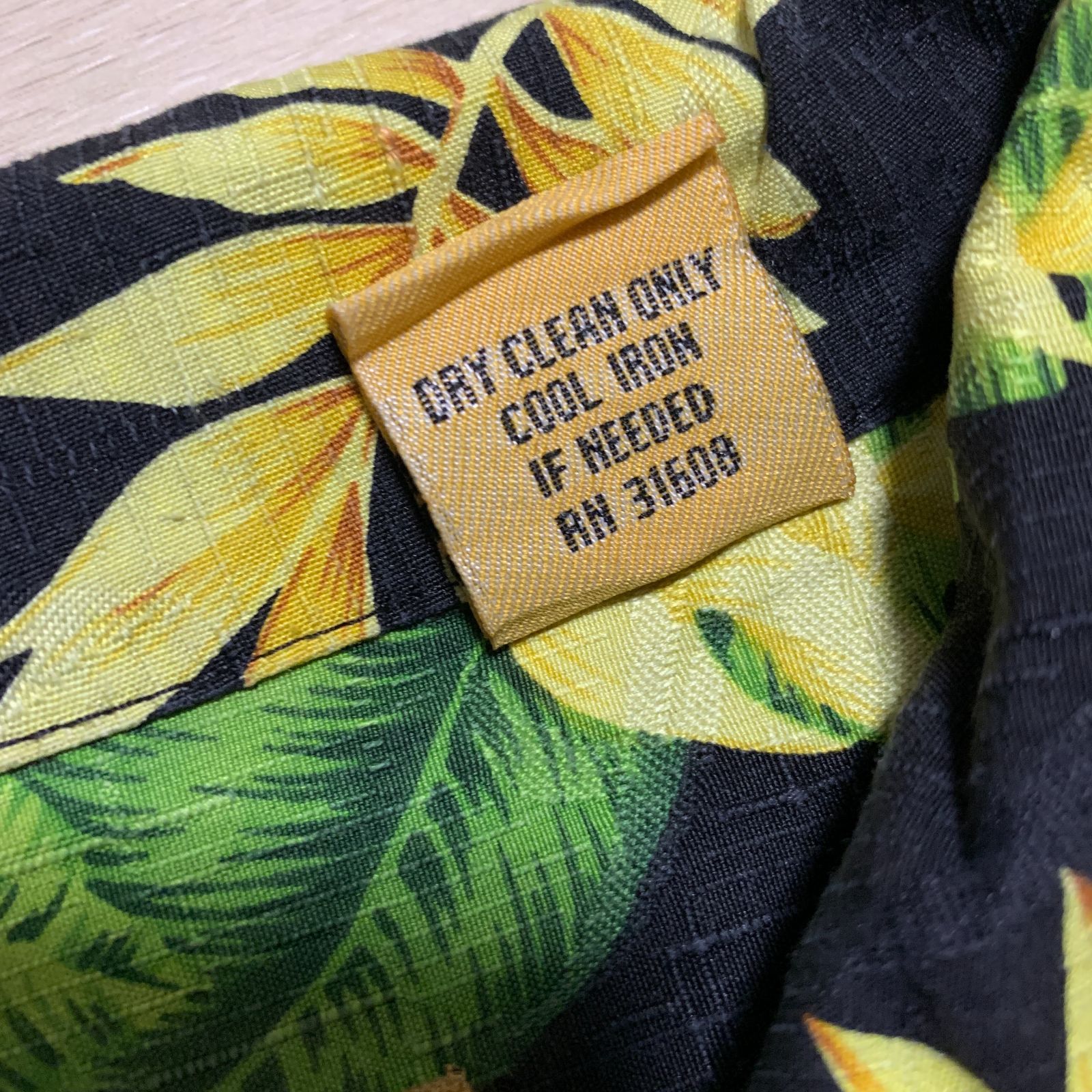 【SILK100%】Jos. A. Bank アロハシャツ 半袖 ブラック【メンズL】 JOS A BANK☆半袖シャツ，総柄，アロハ，サイズXL，90s，シルク - メルカリ