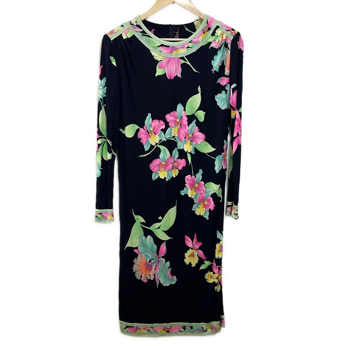 LEONARD レオナール シルク花柄ロングワンピース 長袖 派手柄 上品 黒