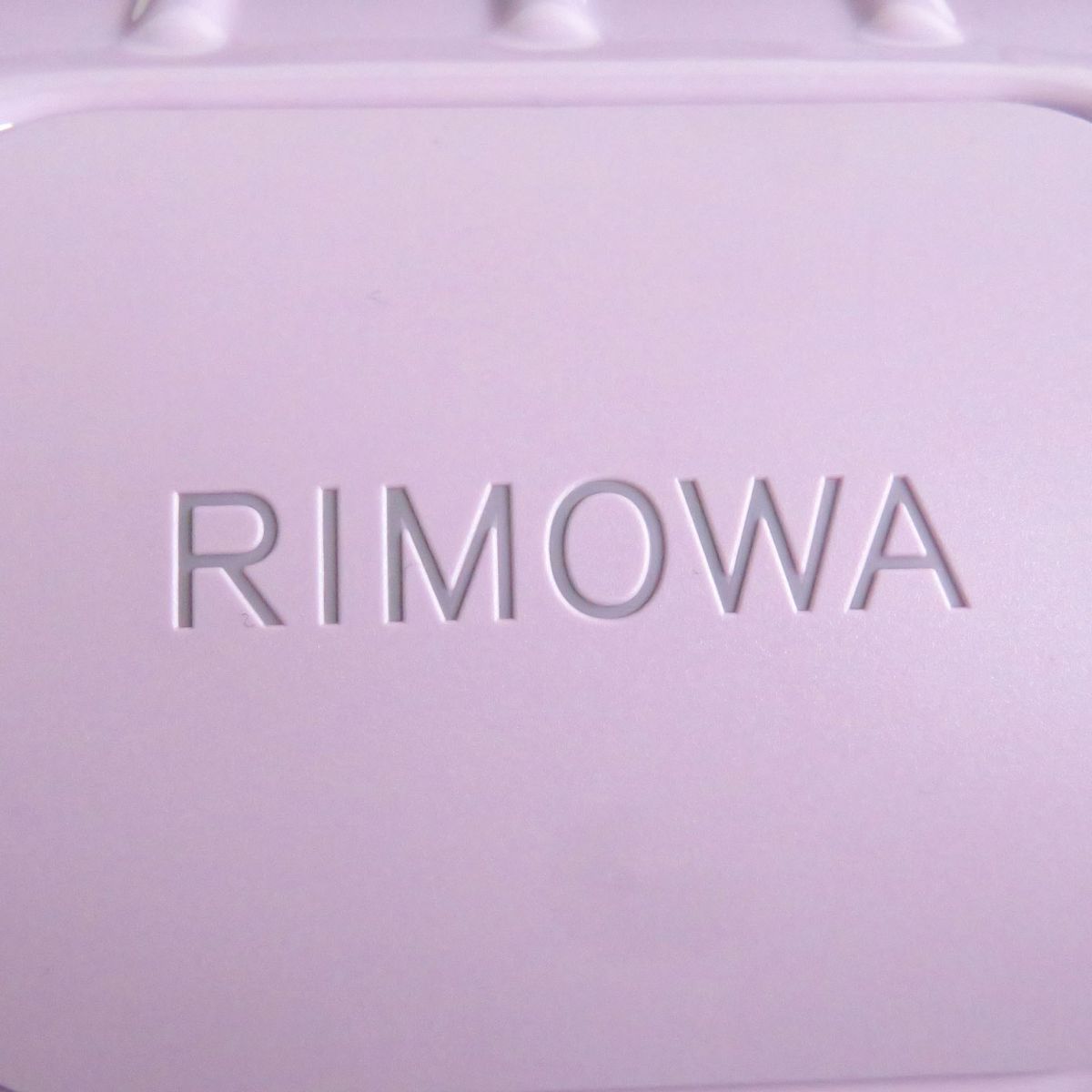 未使用品□RIMOWA/リモワ Essential エッセンシャル 832.53.56.4 キャビン スーツケース/キャリーケース 36L 4輪  パープル TSAロック - メルカリ